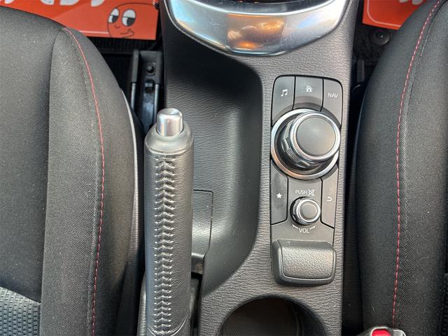 デミオ ＸＤツーリング　ブラインド・スポット・モニタリング（リア・クロス・トラフィック・アラート機能付）＋ハイ・ビーム・コントロールシステム＋車線逸脱警報システム、ＣＤ／ＤＶＤプレーヤー＋地デジＴＶチューナー（フルセグ）（36枚目）