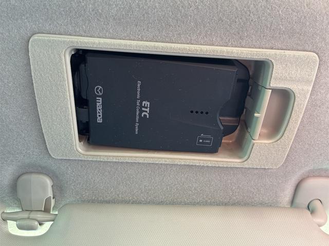 デミオ ＸＤツーリング　ブラインド・スポット・モニタリング（リア・クロス・トラフィック・アラート機能付）＋ハイ・ビーム・コントロールシステム＋車線逸脱警報システム、ＣＤ／ＤＶＤプレーヤー＋地デジＴＶチューナー（フルセグ）（40枚目）