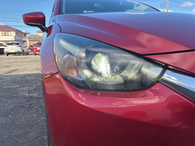 デミオ ＸＤツーリング　ブラインド・スポット・モニタリング（リア・クロス・トラフィック・アラート機能付）＋ハイ・ビーム・コントロールシステム＋車線逸脱警報システム、ＣＤ／ＤＶＤプレーヤー＋地デジＴＶチューナー（フルセグ）（45枚目）