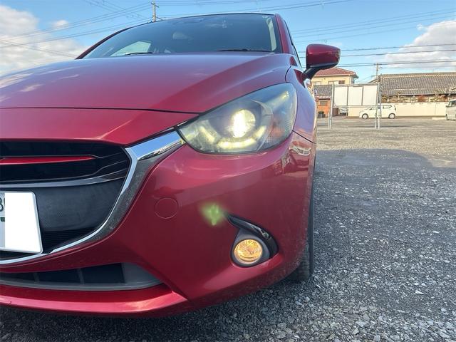 デミオ ＸＤツーリング　ブラインド・スポット・モニタリング（リア・クロス・トラフィック・アラート機能付）＋ハイ・ビーム・コントロールシステム＋車線逸脱警報システム、ＣＤ／ＤＶＤプレーヤー＋地デジＴＶチューナー（フルセグ）（48枚目）