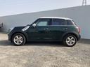 ＭＩＮＩ クーパー　クロスオーバー　運転席助手席サイドエアバック　禁煙車　電動格納ミラー　ミュージックプレイヤー接続　Ｂｌｕｅｔｏｏｔｈ接続　バックカメラ　ＣＤ（5枚目）