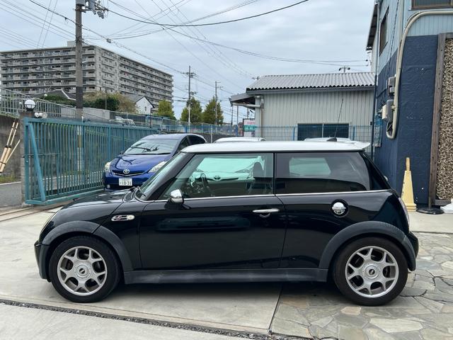 ＭＩＮＩ クーパーＳ　６ＭＴ　社外ナビ　ＴＶ　キーレス　ＥＴＣ（5枚目）