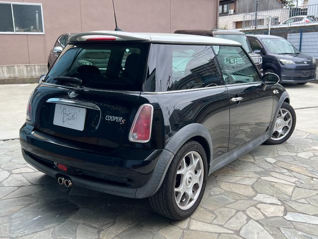 ＭＩＮＩ クーパーＳ　６ＭＴ　社外ナビ　ＴＶ　キーレス　ＥＴＣ（7枚目）
