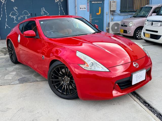 フェアレディＺ バージョンＳＴ　純正ナビ　ＴＶ　社外１９インチＡＷ　ＴＥＩＮ車高調　社外マフラー　バックカメラ　シートヒーター　ＢＯＳＥサウンドシステム　前後ドライブレコーダー　ＥＴＣ　スマートキー（4枚目）