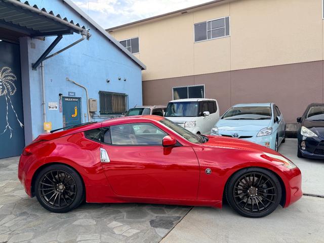 フェアレディＺ バージョンＳＴ　純正ナビ　ＴＶ　社外１９インチＡＷ　ＴＥＩＮ車高調　社外マフラー　バックカメラ　シートヒーター　ＢＯＳＥサウンドシステム　前後ドライブレコーダー　ＥＴＣ　スマートキー（5枚目）