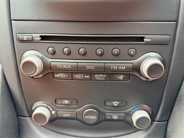 フェアレディＺ バージョンＳＴ　純正ナビ　ＴＶ　社外１９インチＡＷ　ＴＥＩＮ車高調　社外マフラー　バックカメラ　シートヒーター　ＢＯＳＥサウンドシステム　前後ドライブレコーダー　ＥＴＣ　スマートキー（19枚目）