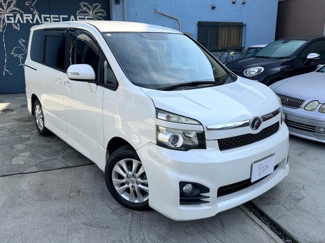 ヴォクシー ＺＳ　純正ナビ　ＴＶ　バックカメラ　両側パワースライドドア　スマートキー　ＥＴＣ（4枚目）