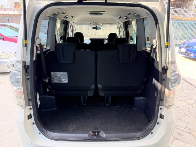 ヴォクシー ＺＳ　純正ナビ　ＴＶ　バックカメラ　両側パワースライドドア　スマートキー　ＥＴＣ（31枚目）