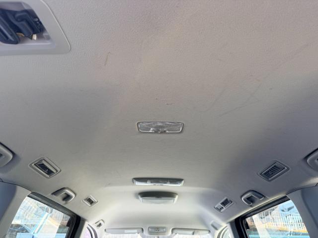 ヴォクシー ＺＳ　純正ナビ　ＴＶ　バックカメラ　両側パワースライドドア　スマートキー　ＥＴＣ（35枚目）