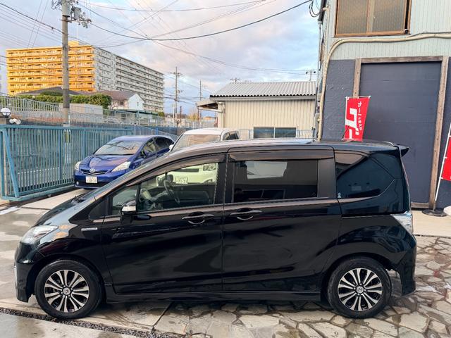 フリードハイブリッド ジャストセレクション　純正ナビ　ＴＶ　バックカメラ　両側パワースライドドア　キーレス　ＥＴＣ（5枚目）