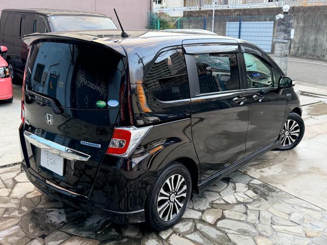 フリードハイブリッド ジャストセレクション　純正ナビ　ＴＶ　バックカメラ　両側パワースライドドア　キーレス　ＥＴＣ（7枚目）