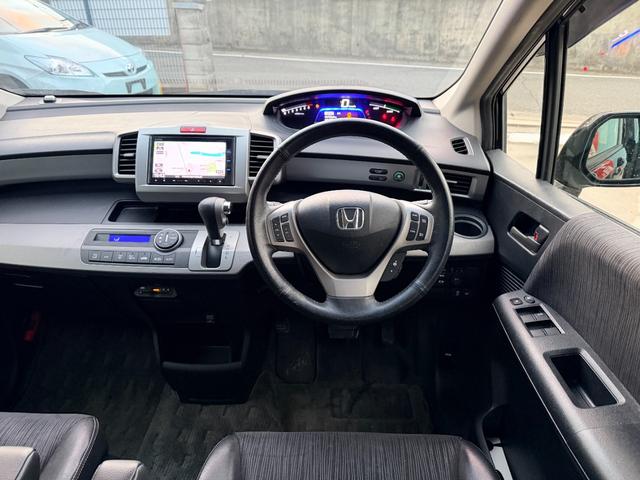 フリードハイブリッド ジャストセレクション　純正ナビ　ＴＶ　バックカメラ　両側パワースライドドア　キーレス　ＥＴＣ（15枚目）