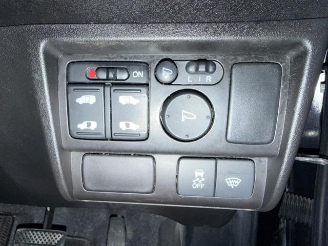 フリードハイブリッド ジャストセレクション　純正ナビ　ＴＶ　バックカメラ　両側パワースライドドア　キーレス　ＥＴＣ（27枚目）