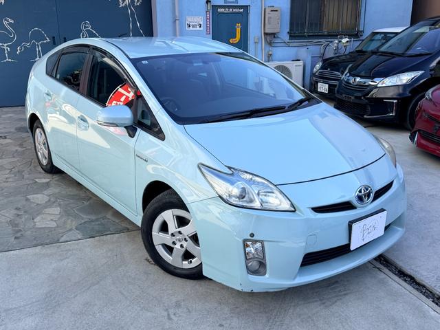 プリウス Ｓ　純正ナビ　ＴＶ　バックカメラ　スマートキー　ＥＴＣ（2枚目）