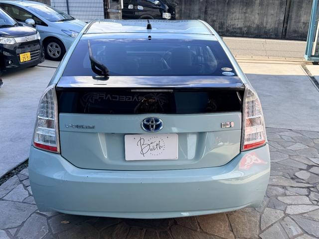 プリウス Ｓ　純正ナビ　ＴＶ　バックカメラ　スマートキー　ＥＴＣ（8枚目）