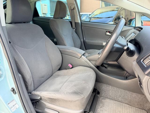 プリウス Ｓ　純正ナビ　ＴＶ　バックカメラ　スマートキー　ＥＴＣ（25枚目）