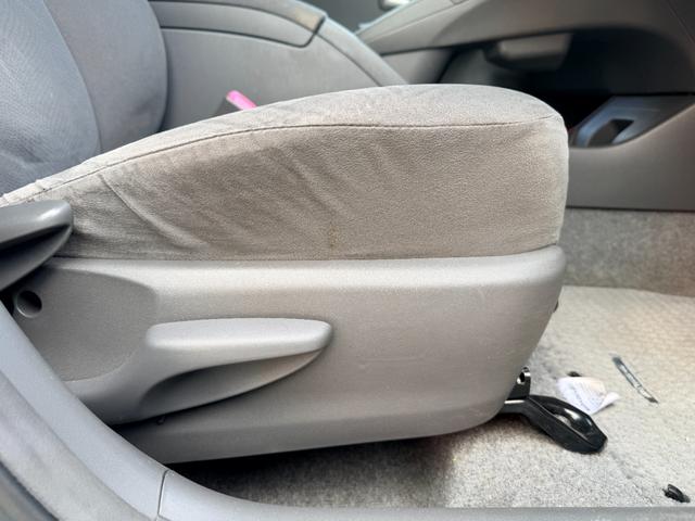 プリウス Ｓ　純正ナビ　ＴＶ　バックカメラ　スマートキー　ＥＴＣ（26枚目）