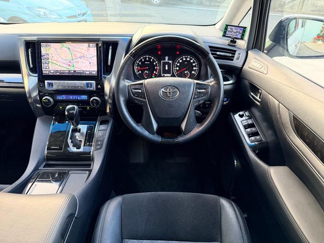 ヴェルファイア ３．５ＺＡ　Ｇエディション　サンルーフ　アルパインナビ　ＴＶ　アルパイン後席モニター　両側パワースライドドア　パワーバックドア　バックカメラ　スマートキー　ＥＴＣ　保証書　取説（11枚目）