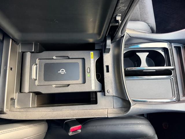 ヴェルファイア ３．５ＺＡ　Ｇエディション　サンルーフ　アルパインナビ　ＴＶ　アルパイン後席モニター　両側パワースライドドア　パワーバックドア　バックカメラ　スマートキー　ＥＴＣ　保証書　取説（33枚目）