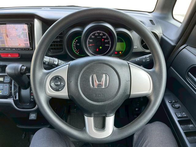 Ｎ－ＢＯＸ Ｇ　ＳＳパッケージ　両側電動スライドドア／社外ナビ／地デジＴＶ／バックカメラ／ＥＴＣ／ステアリングリモコン／スマートキー／前関ベンチシート／アイドリングストップ／スタッドレスタイヤ（22枚目）