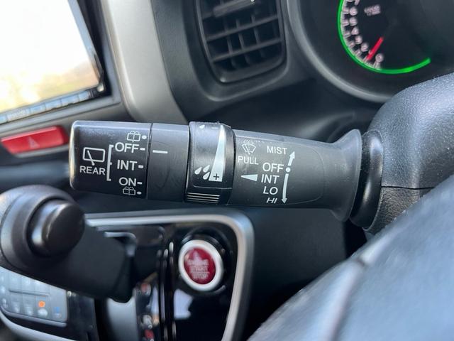 Ｎ－ＢＯＸ Ｇ　ＳＳパッケージ　両側電動スライドドア／社外ナビ／地デジＴＶ／バックカメラ／ＥＴＣ／ステアリングリモコン／スマートキー／前関ベンチシート／アイドリングストップ／スタッドレスタイヤ（30枚目）