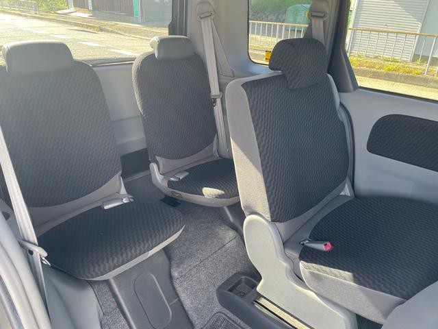 シエンタ Xリミテッド 7人乗り・両側スライドドア左側電動スライド・ナビ・ETC・3列シート・床下収納・キーレス・CVT(23枚目)