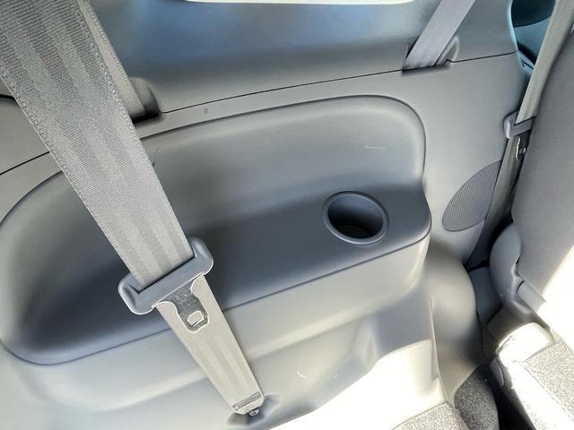 シエンタ Xリミテッド 7人乗り・両側スライドドア左側電動スライド・ナビ・ETC・3列シート・床下収納・キーレス・CVT(45枚目)