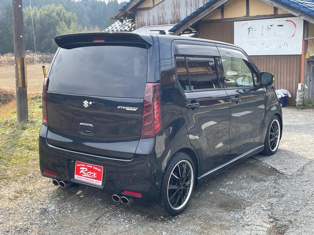 ���A���e�[�������Y�ς���Ă���܂��B