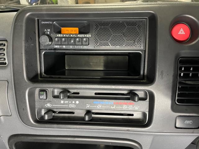 ハイゼットトラック エアコン・パワステ　スペシャル　ＡＴ車／４ＷＤ（35枚目）