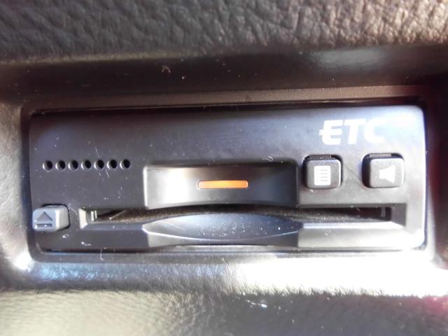 スイフト ＸＬ　修復歴無　故障診断実施済　カロッツェリアＨＤＤナビ　フルセグテレビ　バックカメラ　Ｂｌｕｅｔｏｏｔｈ　スマートキー　ＥＴＣ　革巻ステアリング　ＨＩＤヘッドライト　フロントフォグランプ　ウインカーミラー（12枚目）