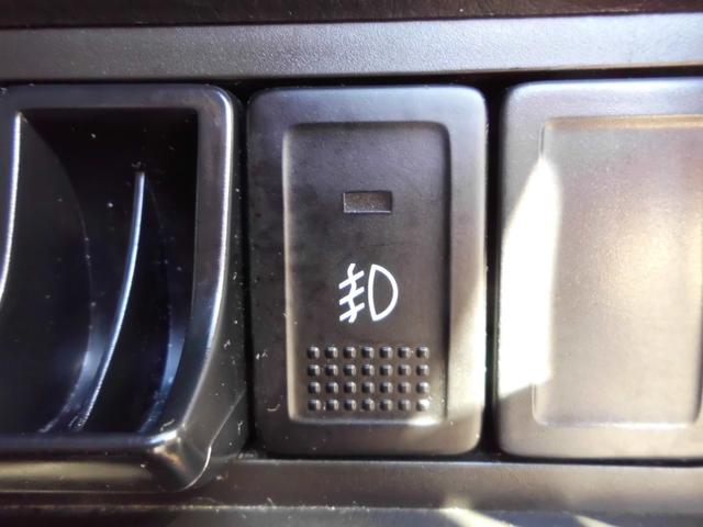 スイフト ＸＬ　修復歴無　故障診断実施済　カロッツェリアＨＤＤナビ　フルセグテレビ　バックカメラ　Ｂｌｕｅｔｏｏｔｈ　スマートキー　ＥＴＣ　革巻ステアリング　ＨＩＤヘッドライト　フロントフォグランプ　ウインカーミラー（14枚目）