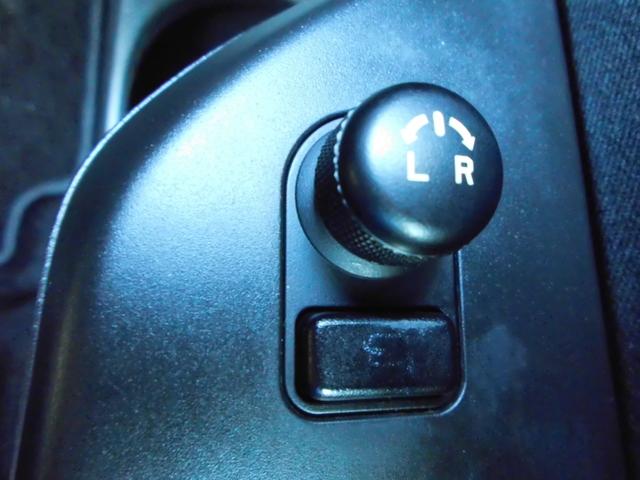 スイフト ＸＬ　修復歴無　故障診断実施済　カロッツェリアＨＤＤナビ　フルセグテレビ　バックカメラ　Ｂｌｕｅｔｏｏｔｈ　スマートキー　ＥＴＣ　革巻ステアリング　ＨＩＤヘッドライト　フロントフォグランプ　ウインカーミラー（15枚目）