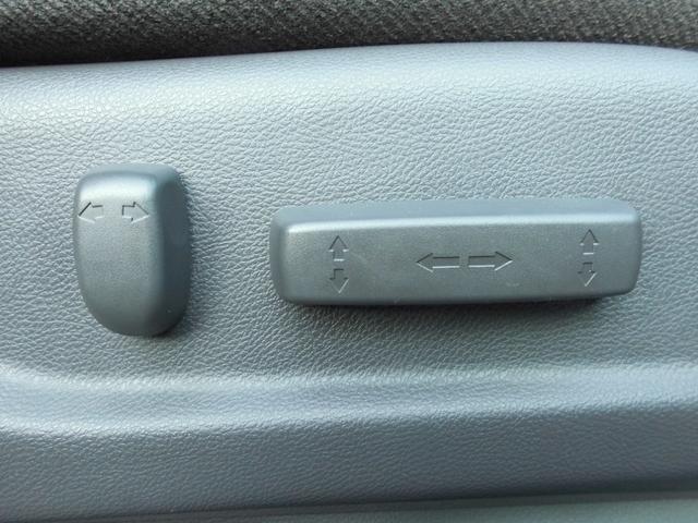 オデッセイ Ｌ　修復歴無　故障診断実施済　クルーズコントロール　純正ＨＤＤナビ　ワンセグテレビ　全周囲カメラ　フロント／サイド／バックカメラ　運転席パワーシート　ＨＩＤヘッドライト　ウインカーミラー　スマートキー（20枚目）