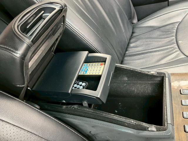 クラウンマジェスタ 　モデリスタアルミ　サンルーフ　マルチナビ　パワーメモリーシート　バックモニター　ヘッドアップディスプレイ　クルーズコントロール　ステアリングスイッチ（41枚目）