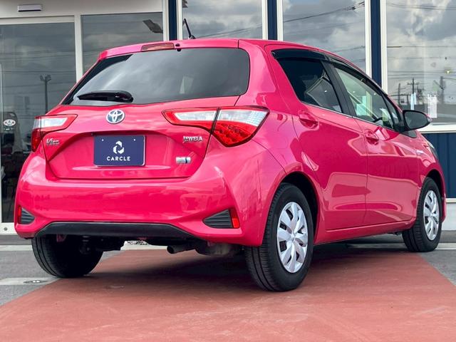 ヴィッツ ハイブリッド ジュエラ 純正ナビ バックモニター ステアリングスイッチ テレビ プッシュスタート トヨタセーフティーセンス ナノイーエアコン ETC ドラレコ オートライト 横滑り防止装置 レーンキープアシスト(8枚目)