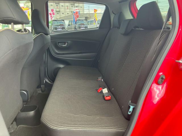 ヴィッツ ハイブリッド ジュエラ 純正ナビ バックモニター ステアリングスイッチ テレビ プッシュスタート トヨタセーフティーセンス ナノイーエアコン ETC ドラレコ オートライト 横滑り防止装置 レーンキープアシスト(35枚目)