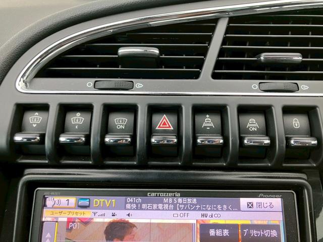 ３００８ プレミアム　ガラスルーフ　社外ナビ　ＥＴＣ　Ｂｌｕｅｔｏｏｔｈ　ワンセグ　バックモニター　コーナーセンサー　キーレス　純正アルミ（17枚目）