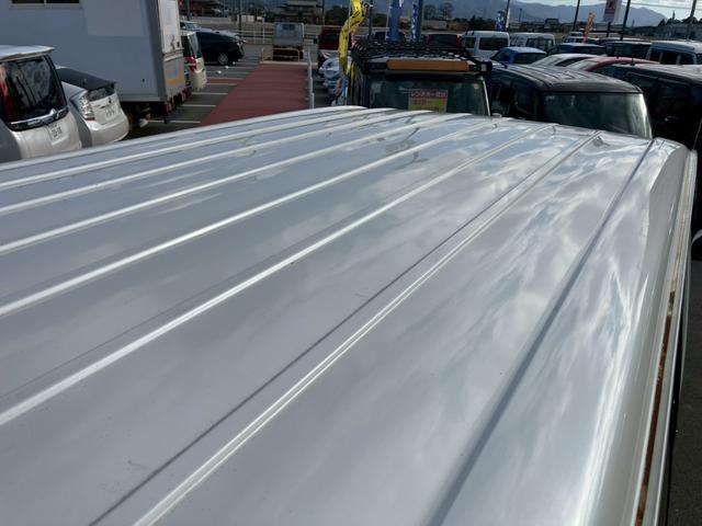 ハイエースバン ロングスーパーＧＬ　４ＷＤディーゼル　社外ナビ　ＴＶ　Ｂｌｕｅｔｏｏｔｈ接続　バックカメラ　ＥＴＣ　純正エンジンスターター　社外アルミ　イージークローザー　ＡＣ１００Ｖ　ＣＤ／ＤＶＤ　ディーゼルターボ（32枚目）