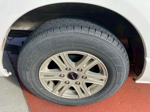 ハイエースバン ロングスーパーＧＬ　４ＷＤディーゼル　社外ナビ　ＴＶ　Ｂｌｕｅｔｏｏｔｈ接続　バックカメラ　ＥＴＣ　純正エンジンスターター　社外アルミ　イージークローザー　ＡＣ１００Ｖ　ＣＤ／ＤＶＤ　ディーゼルターボ（39枚目）