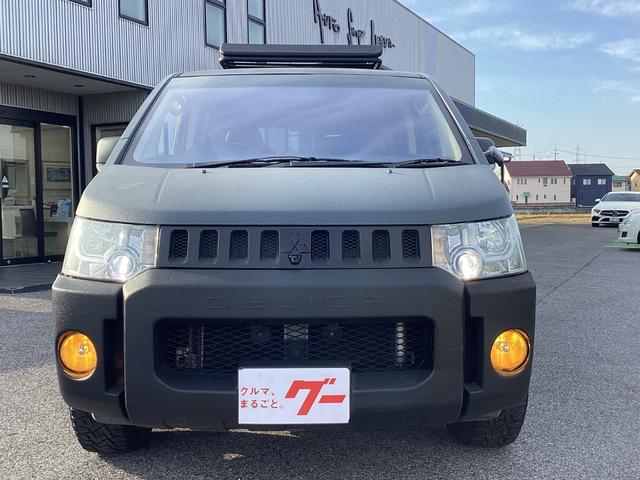 デリカD:5 G プレミアム ラプターライナーペイント クラッツェオシートカバー ルーフキャリア リアラダー ヒッチメンバー アルパインフリップダウンモニター パワーバックドア 両側パワースライドドア MTタイヤ 16インチアルミ(2枚目)