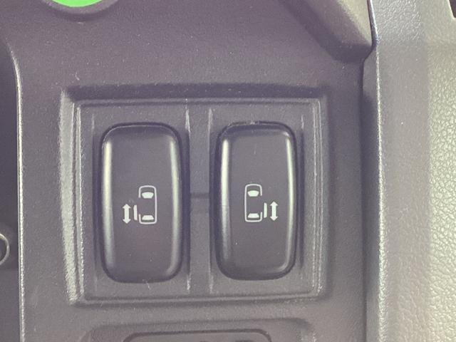 デリカD:5 G プレミアム ラプターライナーペイント クラッツェオシートカバー ルーフキャリア リアラダー ヒッチメンバー アルパインフリップダウンモニター パワーバックドア 両側パワースライドドア MTタイヤ 16インチアルミ(25枚目)