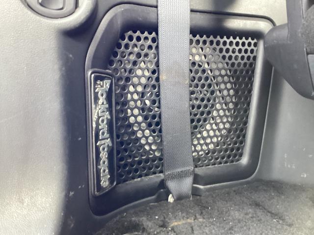 デリカD:5 G プレミアム ラプターライナーペイント クラッツェオシートカバー ルーフキャリア リアラダー ヒッチメンバー アルパインフリップダウンモニター パワーバックドア 両側パワースライドドア MTタイヤ 16インチアルミ(68枚目)