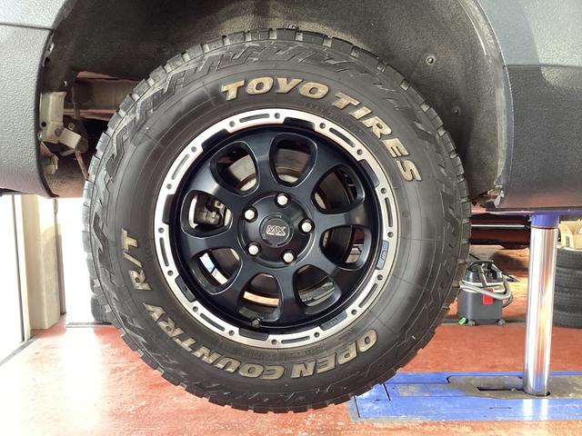 デリカD:5 G プレミアム ラプターライナーペイント クラッツェオシートカバー ルーフキャリア リアラダー ヒッチメンバー アルパインフリップダウンモニター パワーバックドア 両側パワースライドドア MTタイヤ 16インチアルミ(70枚目)