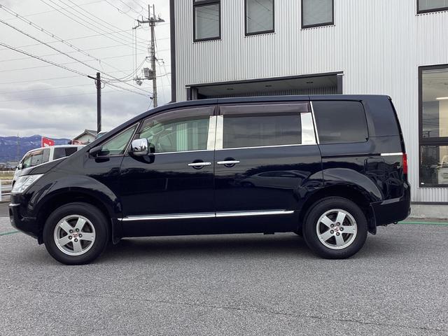 デリカＤ：５ エクシードＩＩ　８人乗り　４ＷＤ　シートカバー　パワースライドドア　純正ナビ　フルセグＴＶ　バックカメラ　リアクーラー　リアヒーター　ＥＴＣ（22枚目）