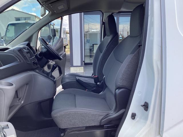 ＮＶ２００バネットバン ルートバンＤＸ　ユーザー仕入れ　両側スライドドア　マニュアル　２人乗り　車検１年付き　キーレス（13枚目）