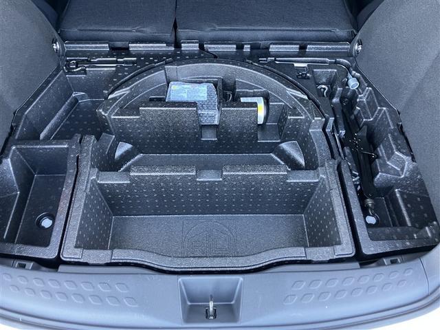 Ｃ－ＨＲ Ｇ　モード　ネロ　セーフティプラス　メモリーナビ　バックカメラ　衝突被害軽減システム　ＥＴＣ　ＬＥＤヘッドランプ　ワンオーナー（17枚目）