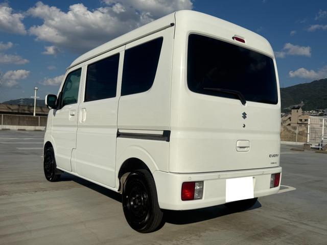 エブリイ PC セーフティーサポート車・前後ドラレコ機能付デジタルインナーミラー・ルーフコンソール・社外センターコンソール・LEDヘッドライト・リアコーナーセンサー・フルセグTV付ナビ・ファブリックシート(9枚目)