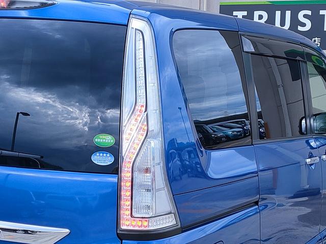 セレナ ハイウェイスター　Ｖセレクション＋セーフティ　ＳＨＶ　禁煙車／フリップダウン／アラウンドビュー／両側Ｐスラ／エマブレ／クルコン／８インチナビ／フルセグ／ＤＶＤ／Ｂｌｕｅｔｏｏｔｈ／ビルトインＥＴＣ／ＬＥＤヘッドライト／１６インチアルミ（55枚目）