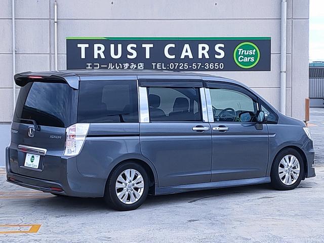 ステップワゴンスパーダ Z /スマートキー/両側パワースライドドア/6スピーカー/車高調/ナビ/バックカメラ/ETC/ダブルエアコン/16インチアルミホイール/サテライトスピーカー/革巻きステアリング(11枚目)