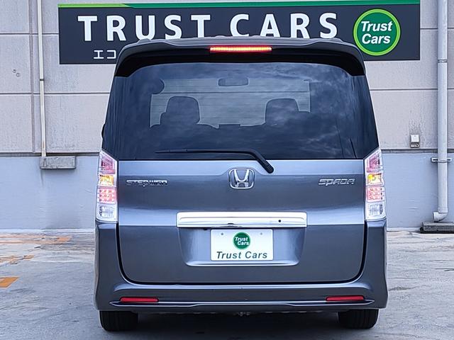 ステップワゴンスパーダ Z /スマートキー/両側パワースライドドア/6スピーカー/車高調/ナビ/バックカメラ/ETC/ダブルエアコン/16インチアルミホイール/サテライトスピーカー/革巻きステアリング(17枚目)